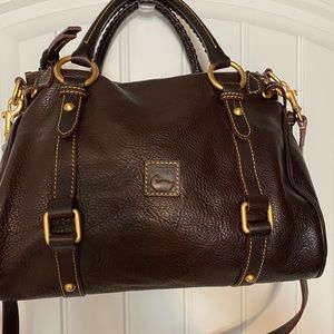Dooney Burke like new . Brown leather .